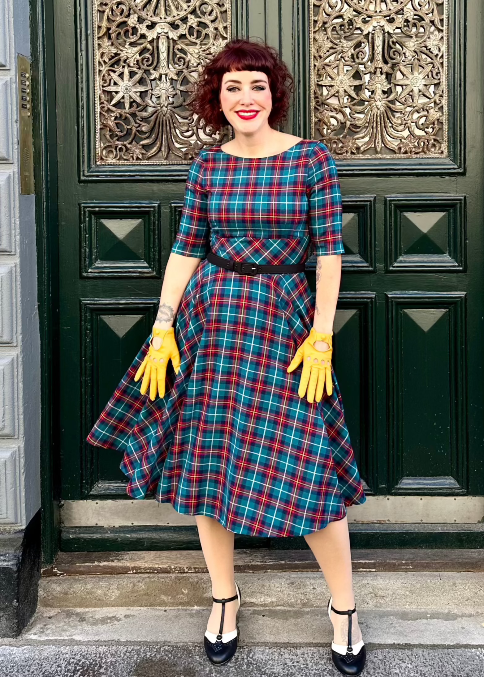 1950'er Hepburn Swingkjole i petroleumsblå tartan swing kjole Pretty Dress Company