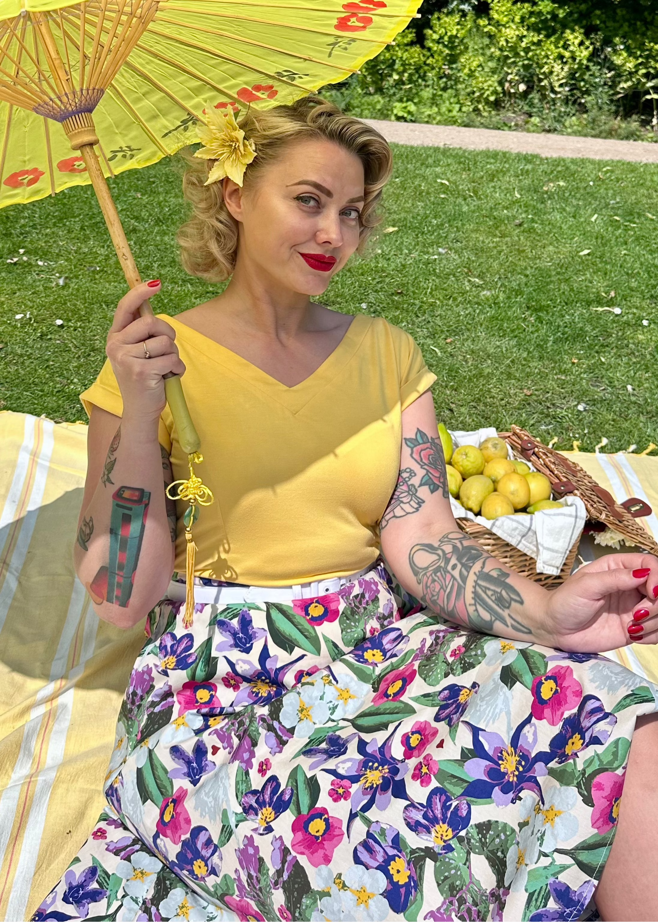 Ava swingnederdel i tropical blomster mønster swing nederdel Weekend Doll