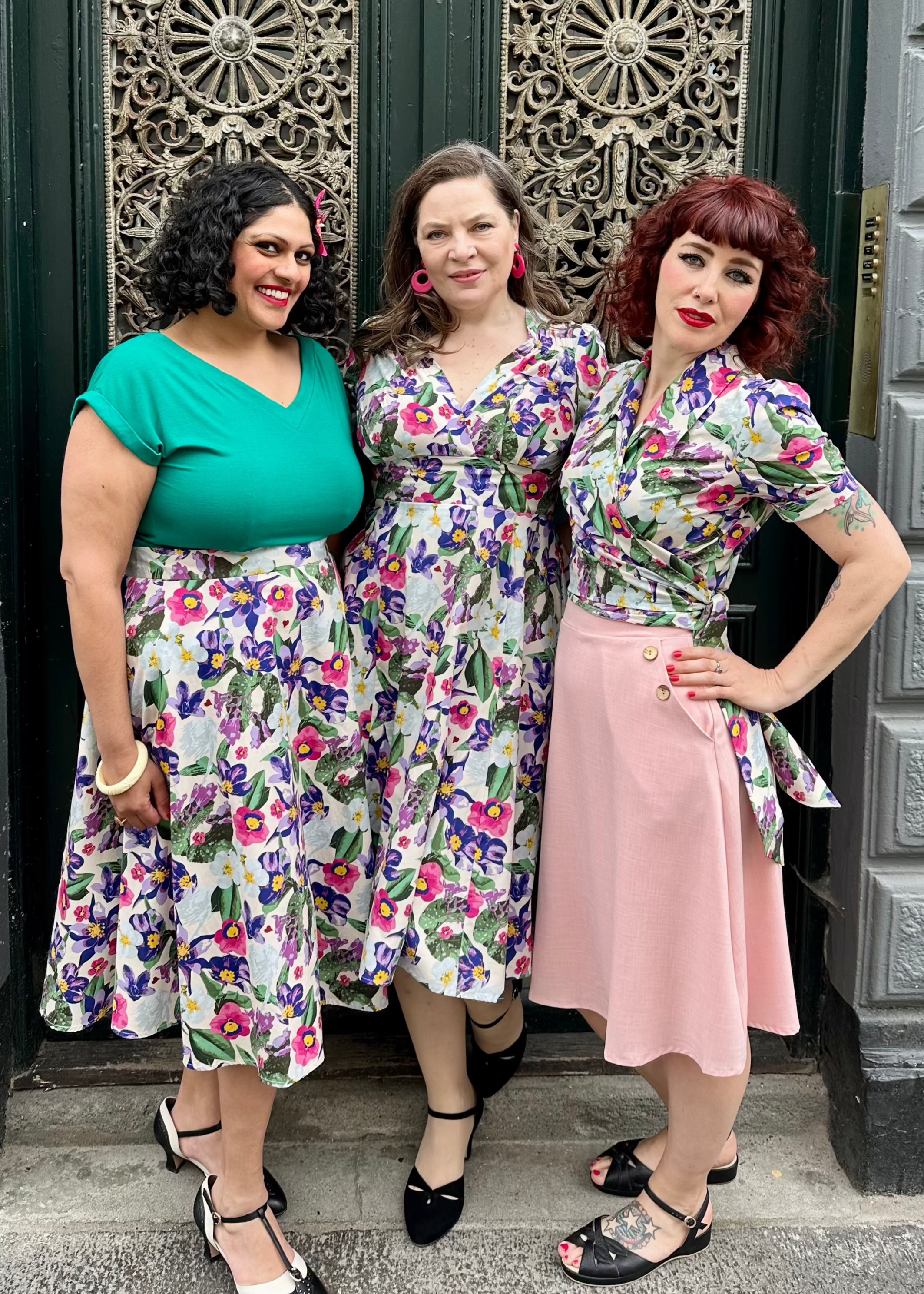 Ava swingnederdel i tropical blomster mønster swing nederdel Weekend Doll