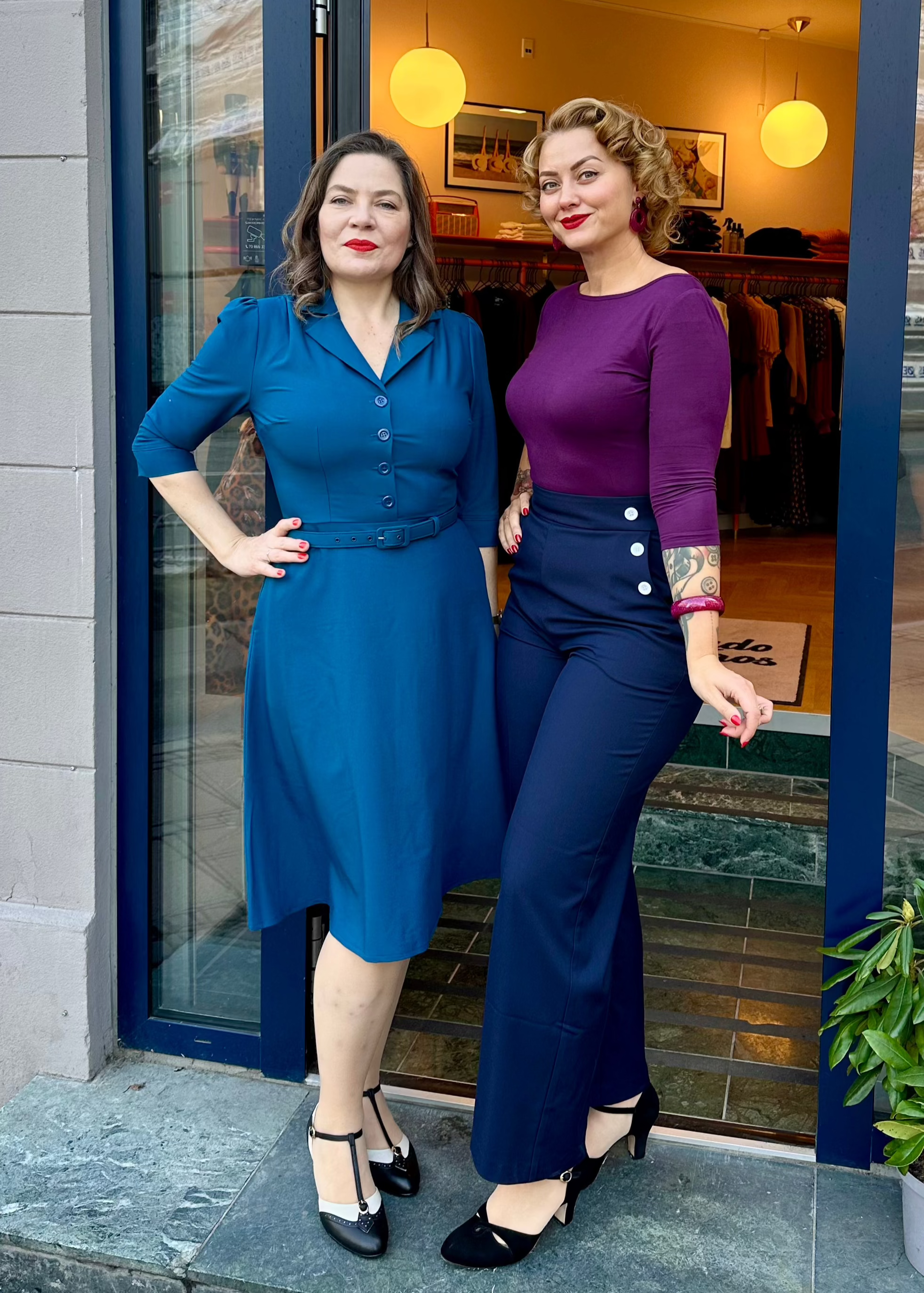 Betty skjortekjole med 3/4 ærmer i teal skjortekjole Daisy Dapper