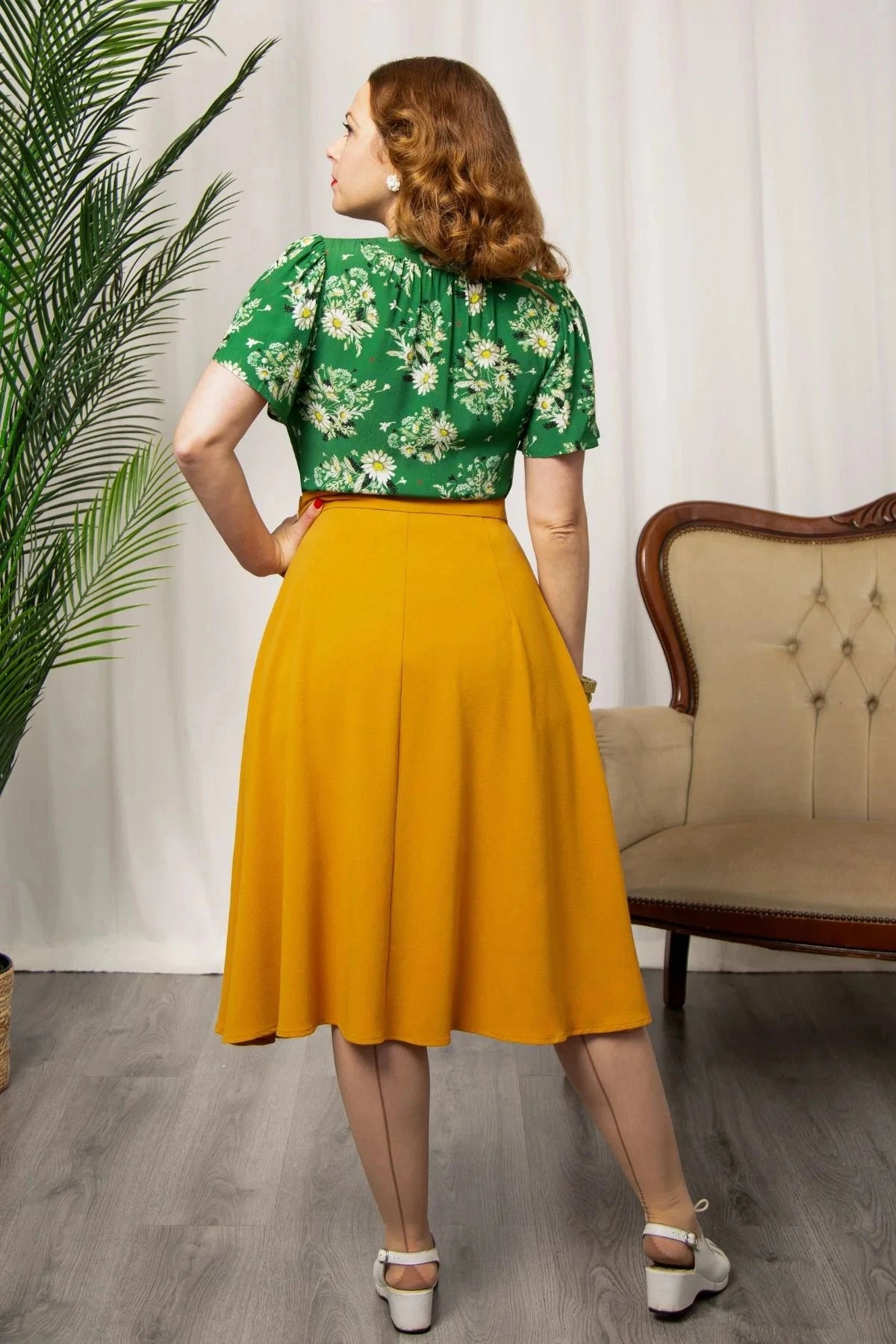 Ginger Top - green floral kortærmet skjorte Weekend Doll