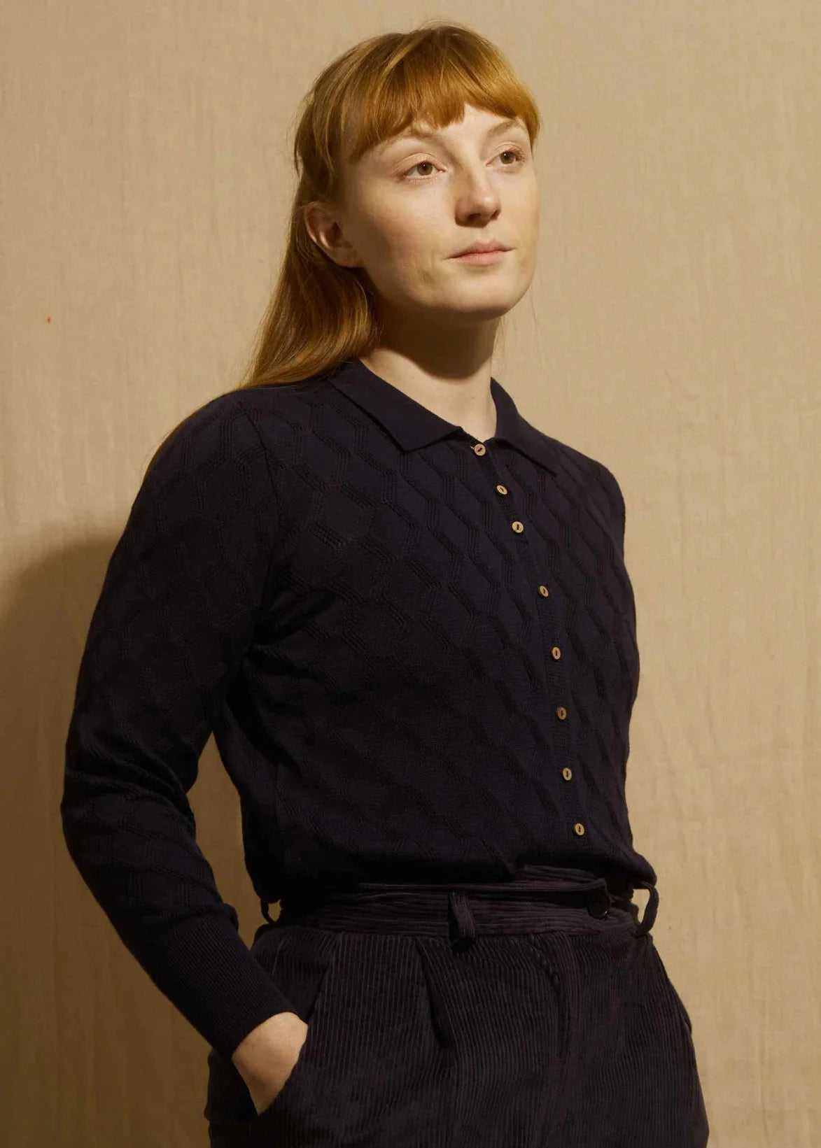 Rosie - Navy Pointelle Top strik Palava