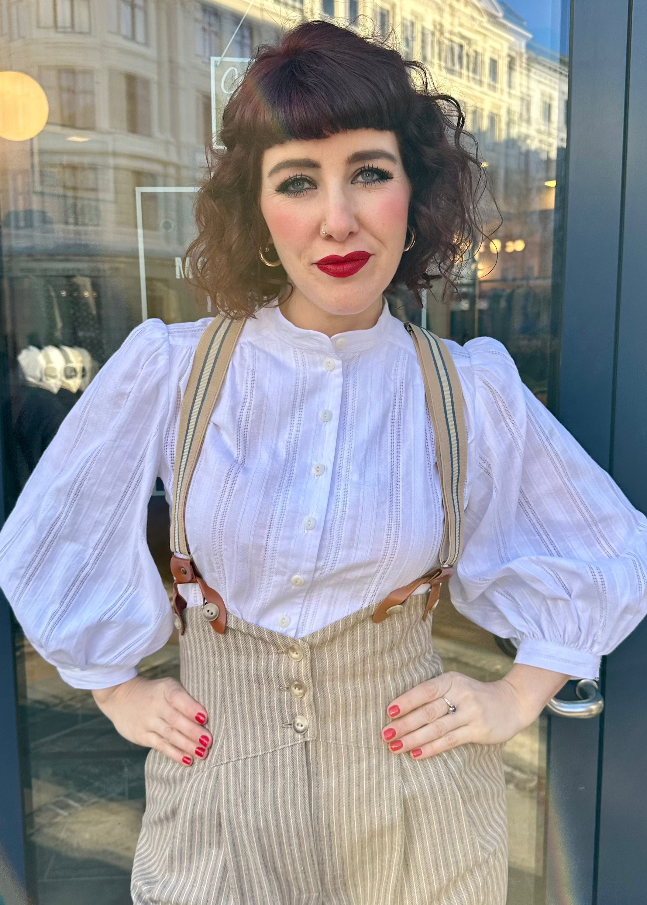 Sassy suspenders seler i ocean stripe tøj Emmy Design