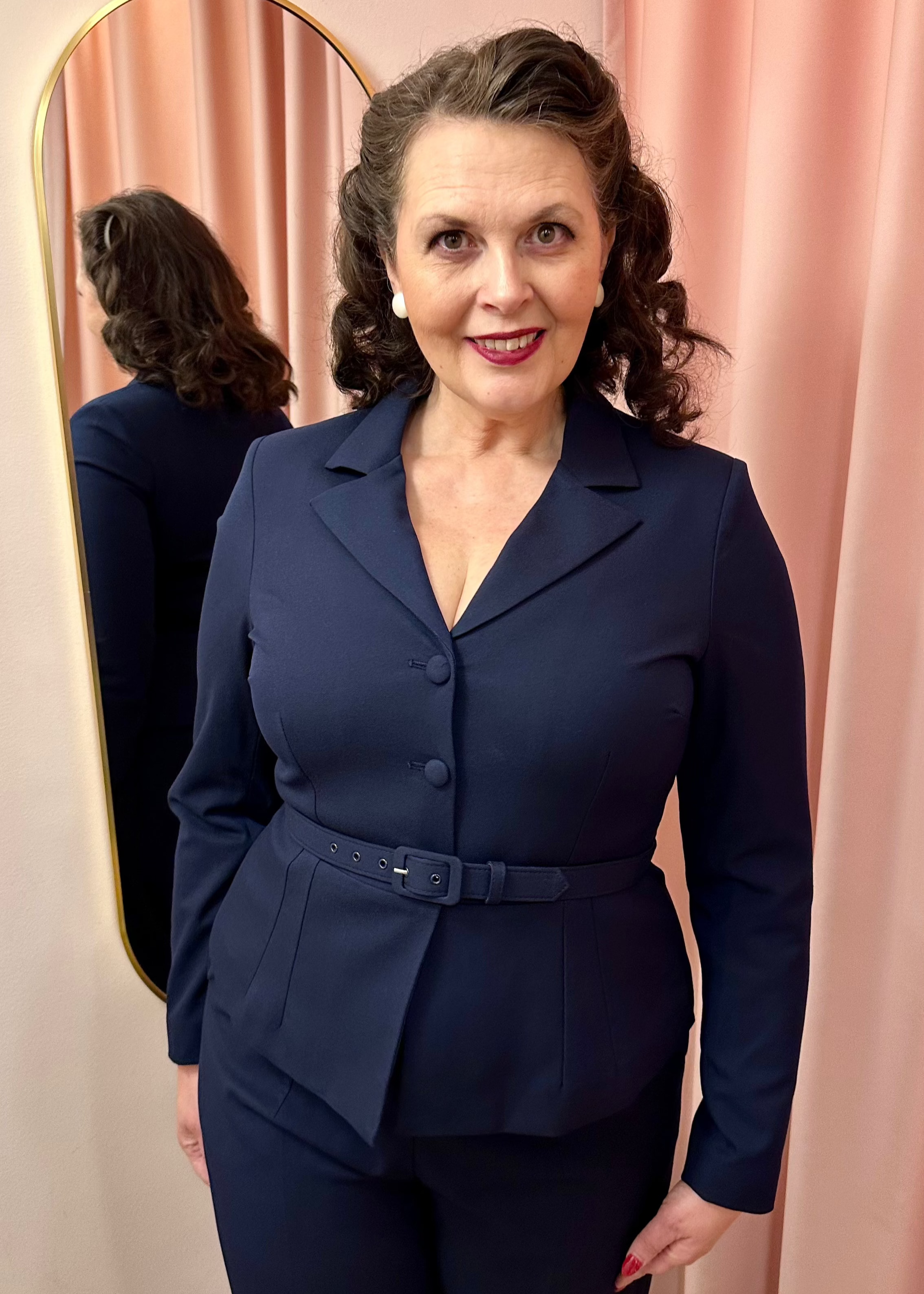 Siri taljeret blazer i navy blå tøj Daisy Dapper