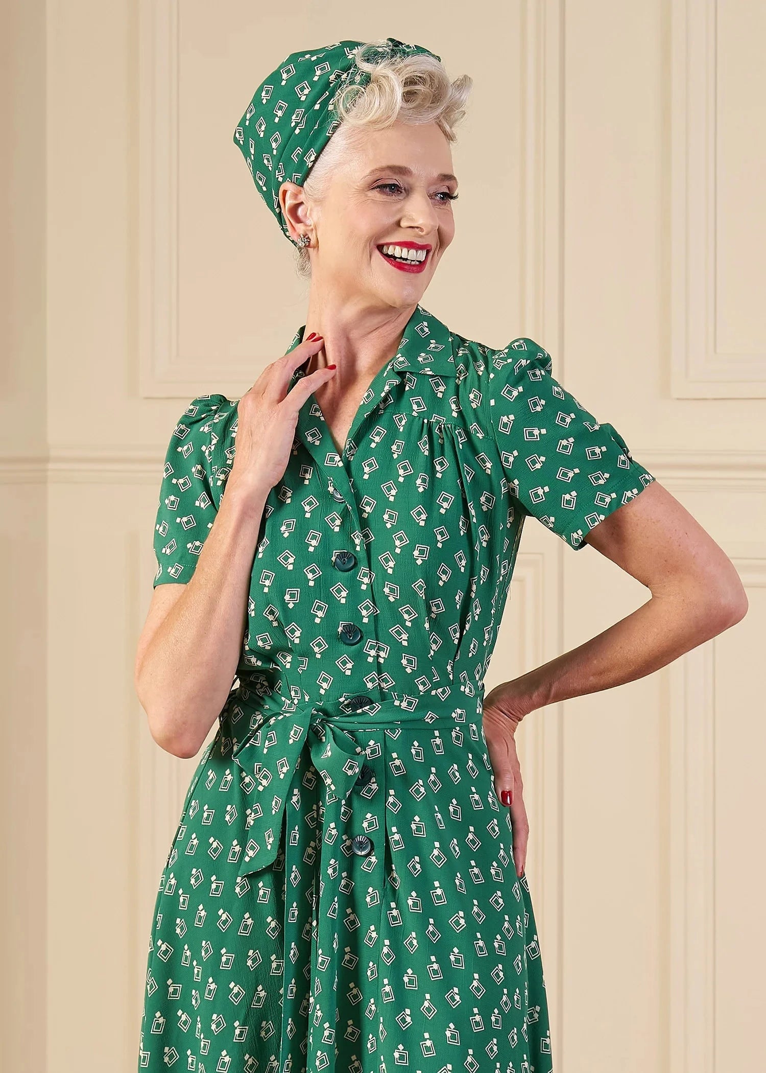 Skjortekjole i 1940'er stil i grøn 'Diamond Deco' Kjoler House of Foxy