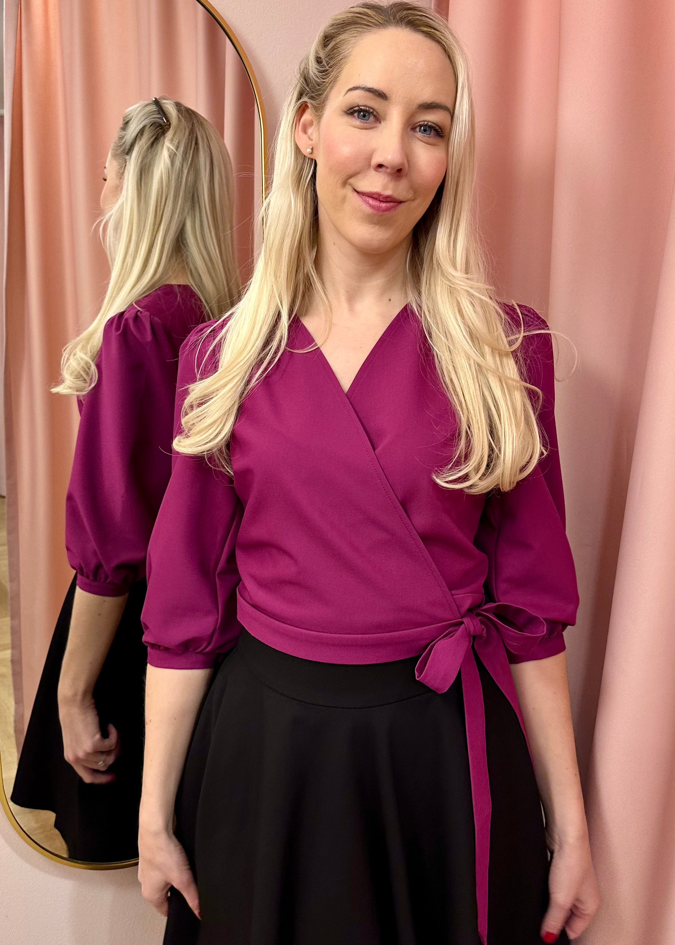 Slåom bluse i fuchsia pink bluse Daisy Dapper