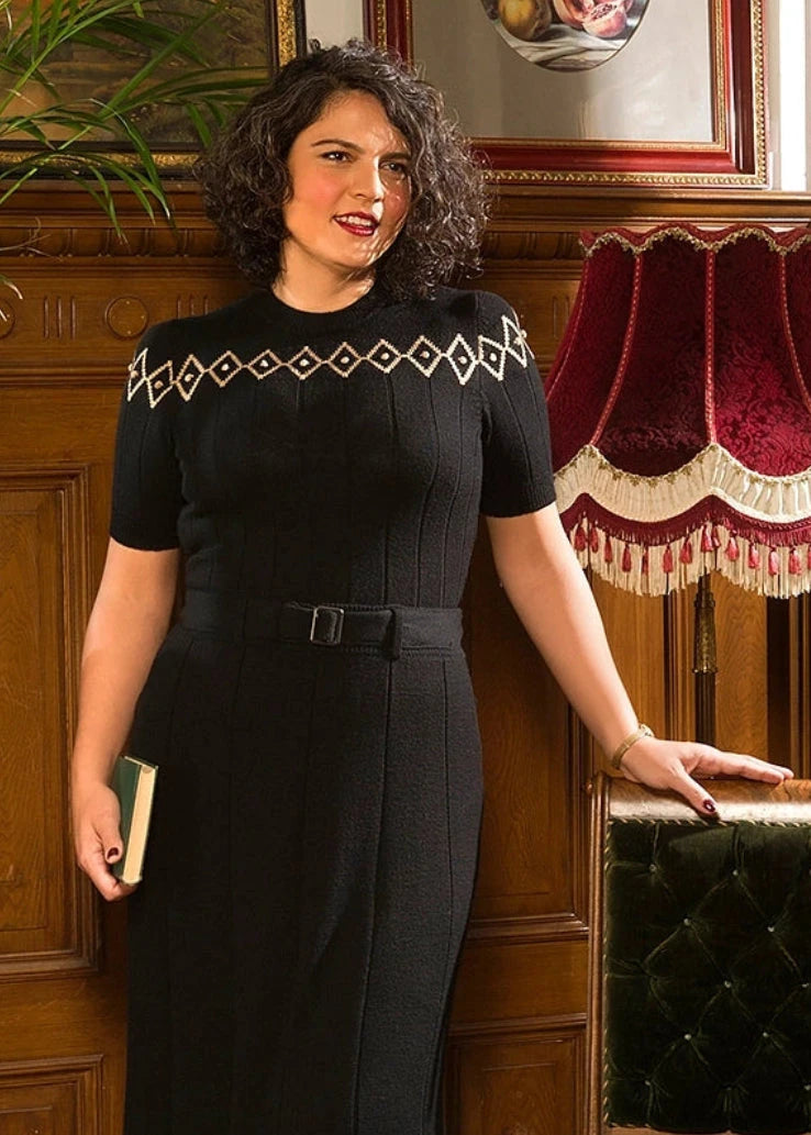The Darling Diamond Top - Black strik top Emmy Design