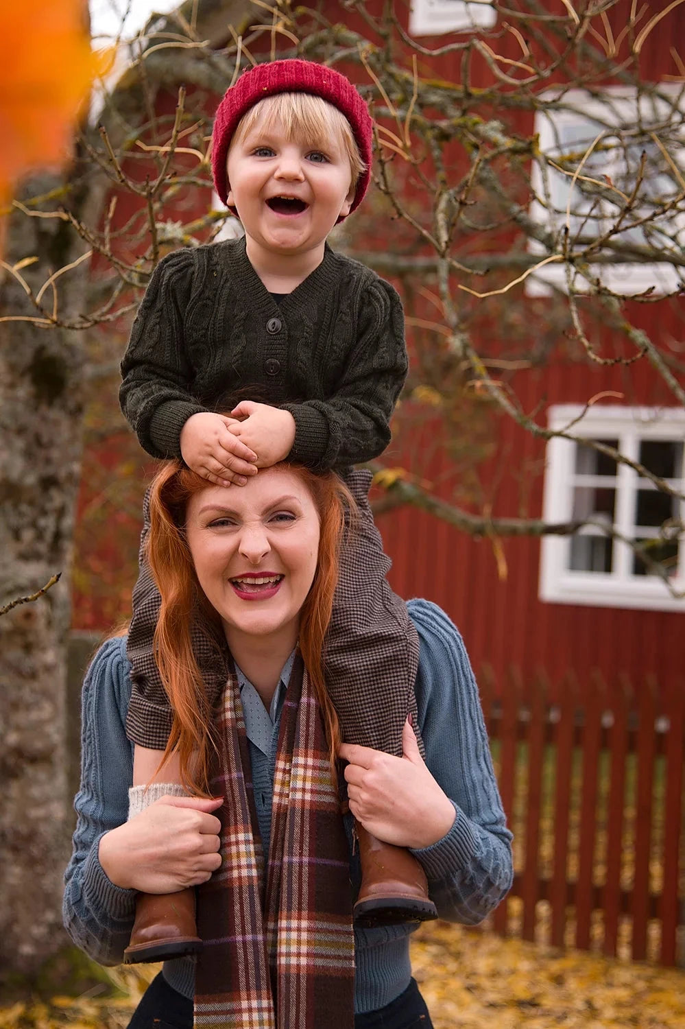 The little Ice Skater Cardigan pine green melange cardigan Emmy Design
