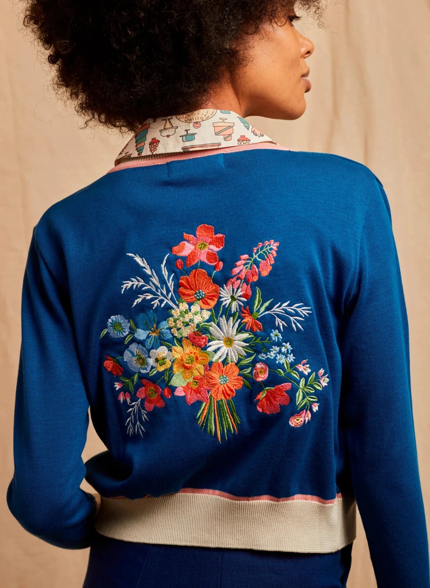 Vera Cardigan – Blue Posies Strik Palava
