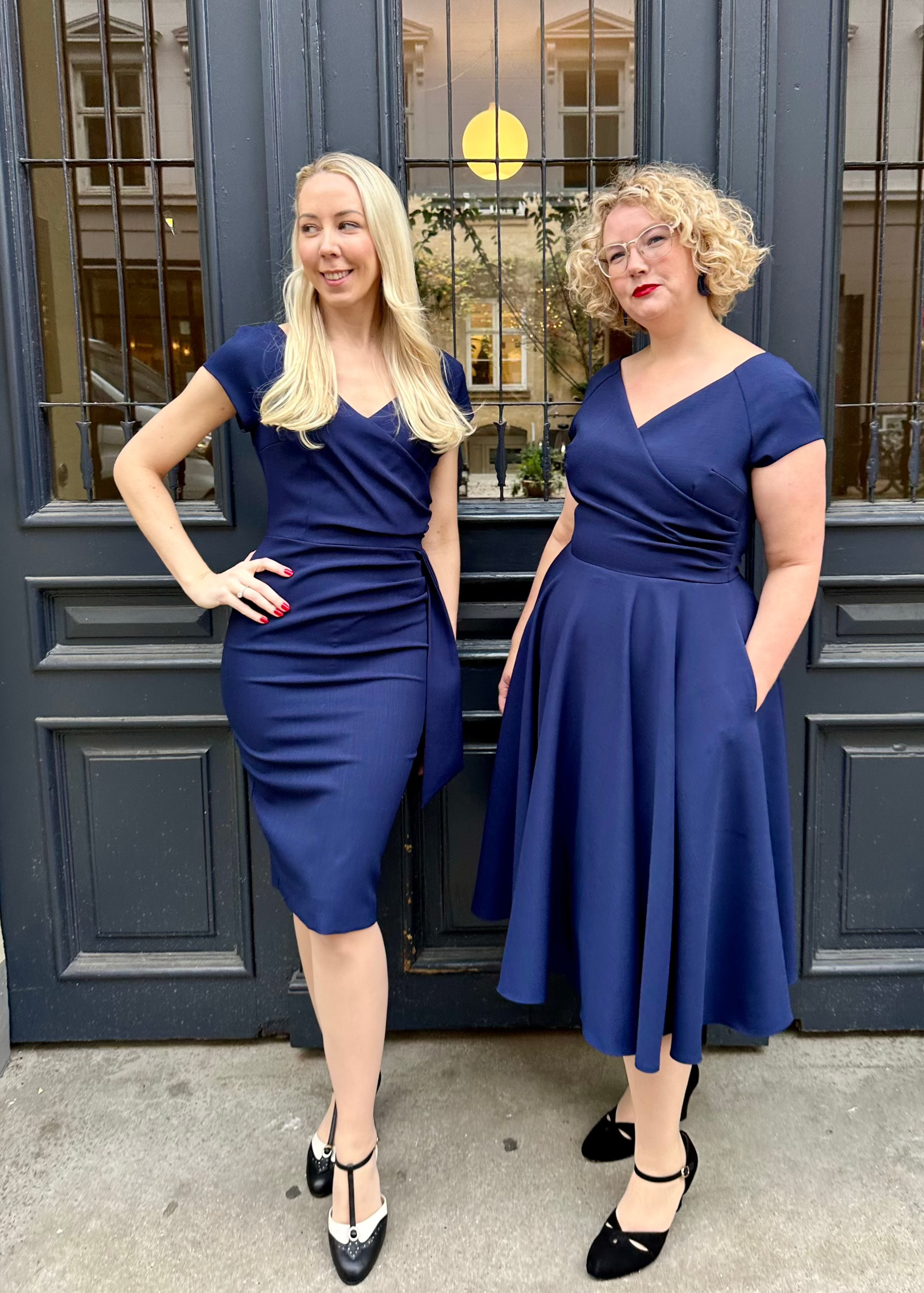 dress companies for women 50er Hourglass swing dress in navy blue