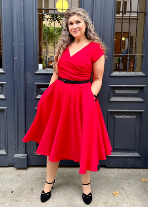 50er Hourglass swing dress in red 50er Hourglass swing dress in red