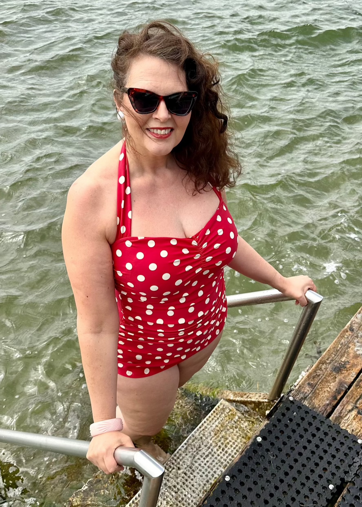 Esther Williams Feminine swimwear in dressy cuts Buy online 24/7