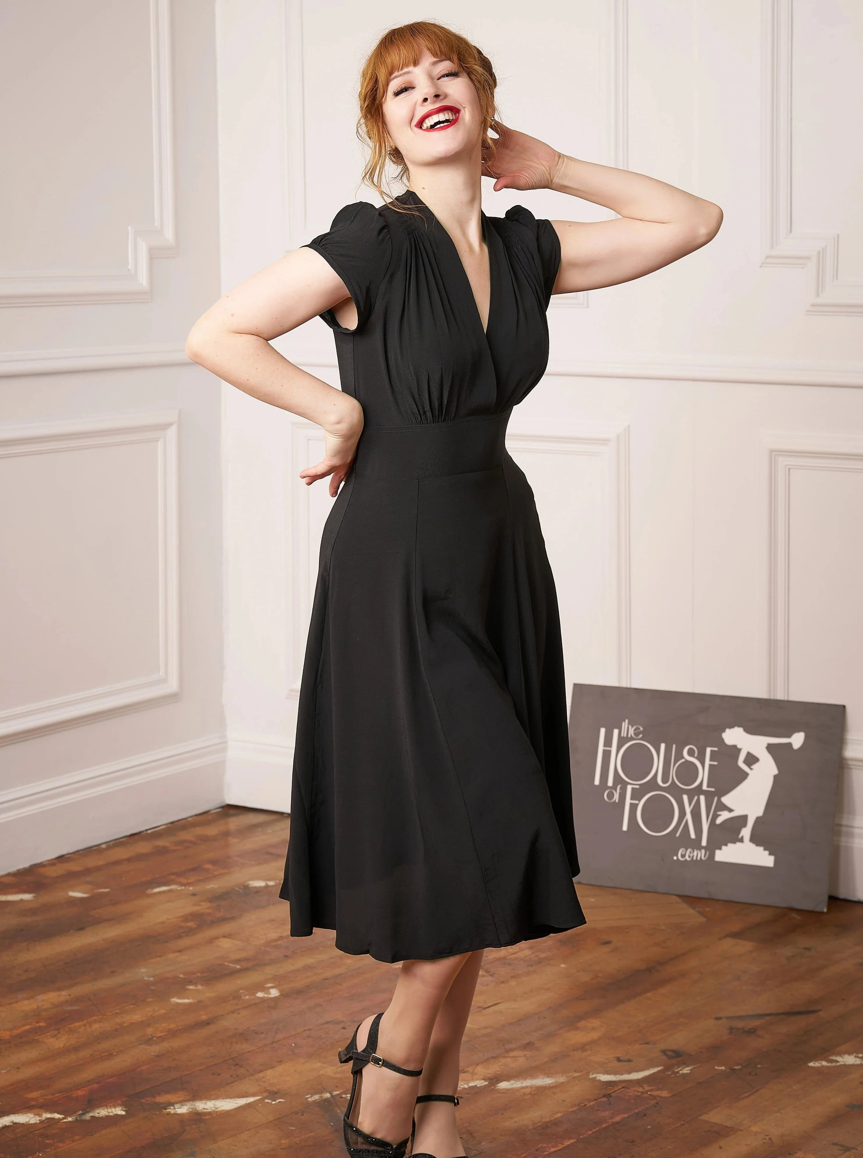 A-line dress in feminine vintage style | Large selection of vintage dresses A-line dress in feminine vintage style | Large selection of vintage dresses