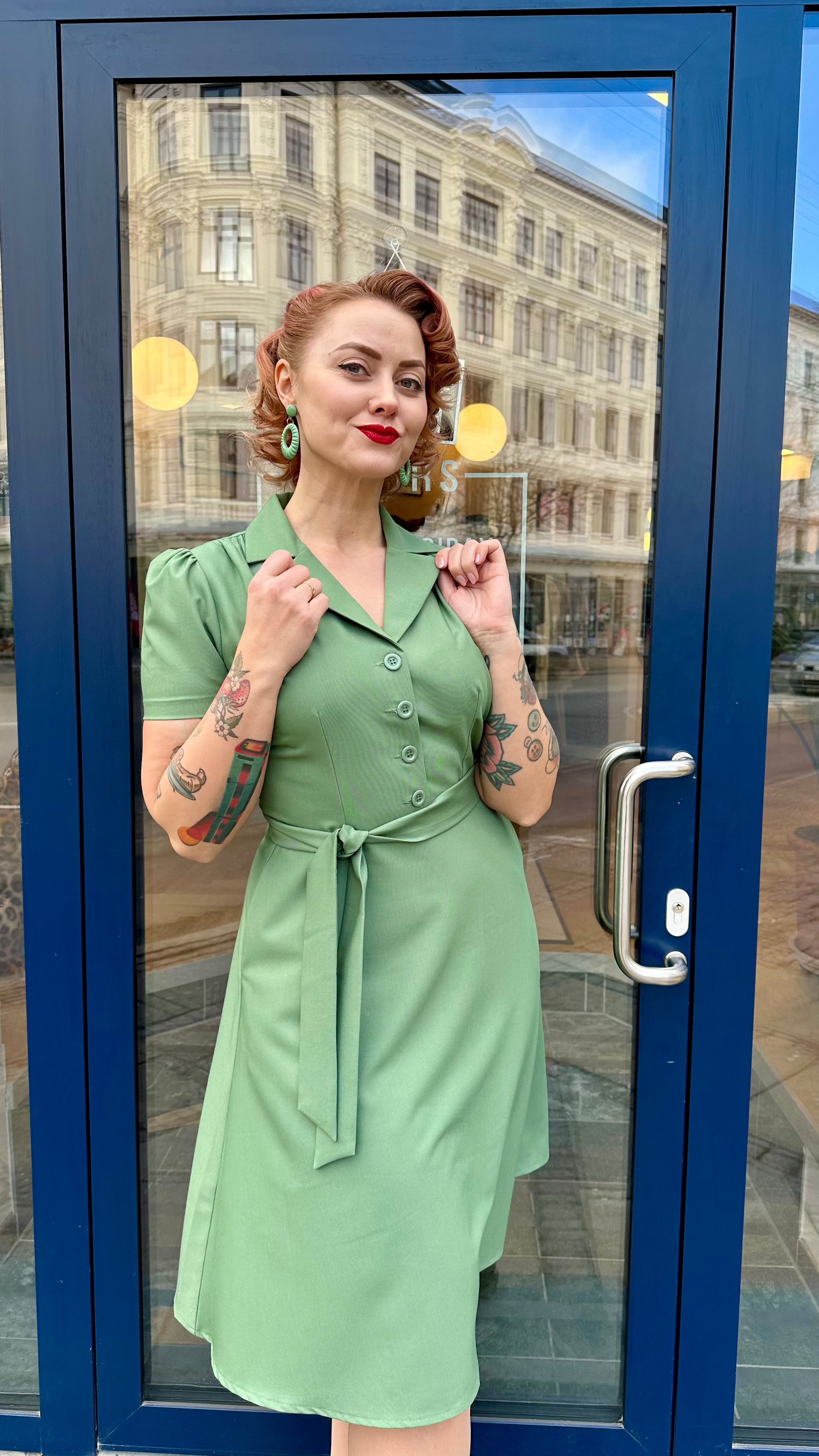 Betty skjortekjole i jadegrøn skjortekjole Daisy Dapper 