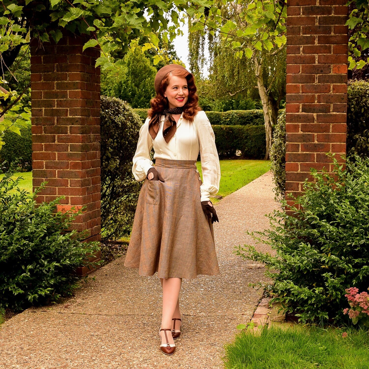 Charlie Stone: Parisienne Vintage stil brun & hvid læder sko sko Charlie Stone 