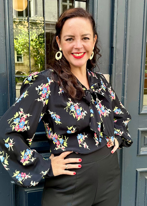 Eva - Langærmet skjorte i sort floral dancer langærmet skjorte Seamstress Of Bloomsbury 