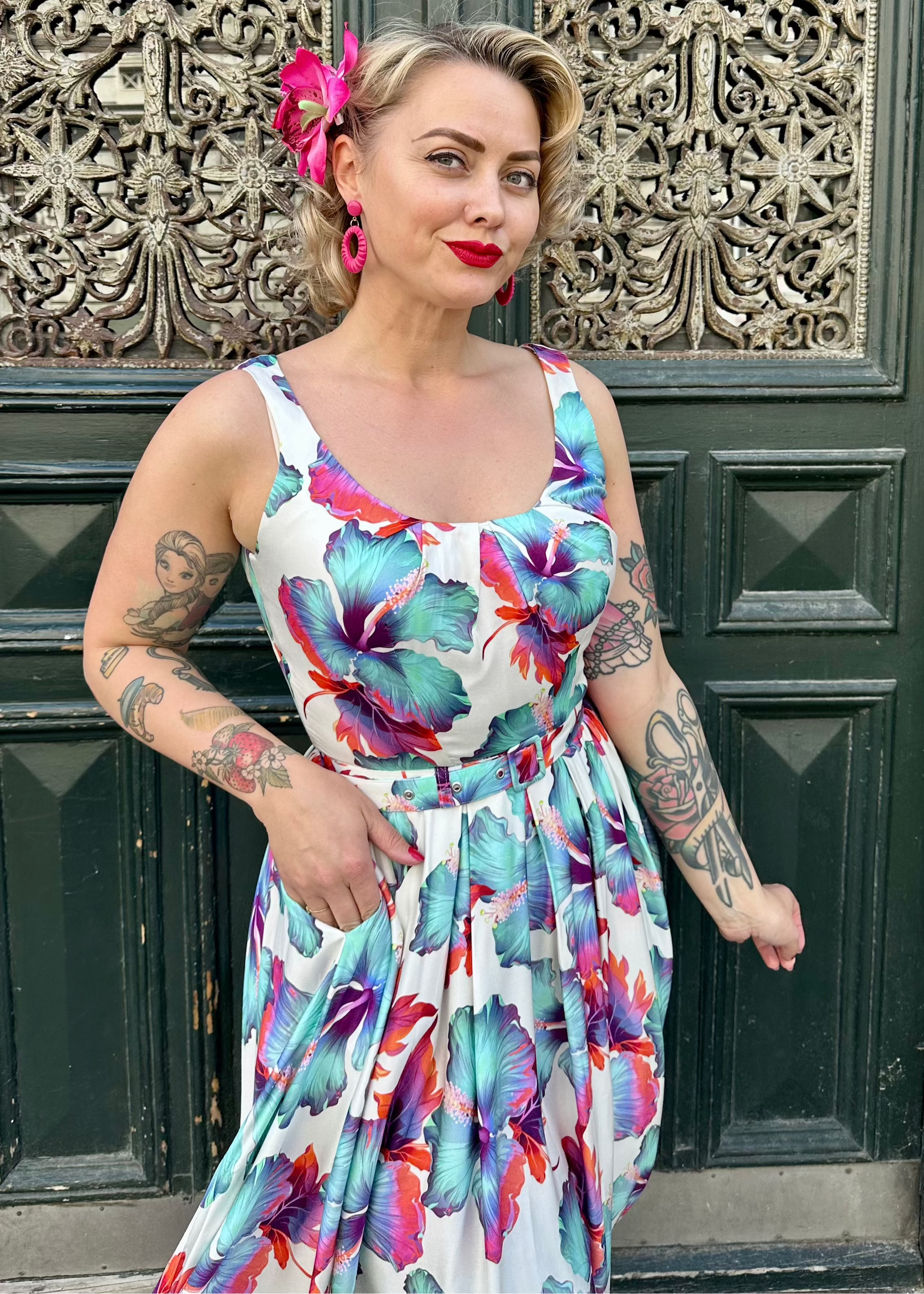 Flava-Lee swingkjole med hawaii print Kjoler Miss Candyfloss 