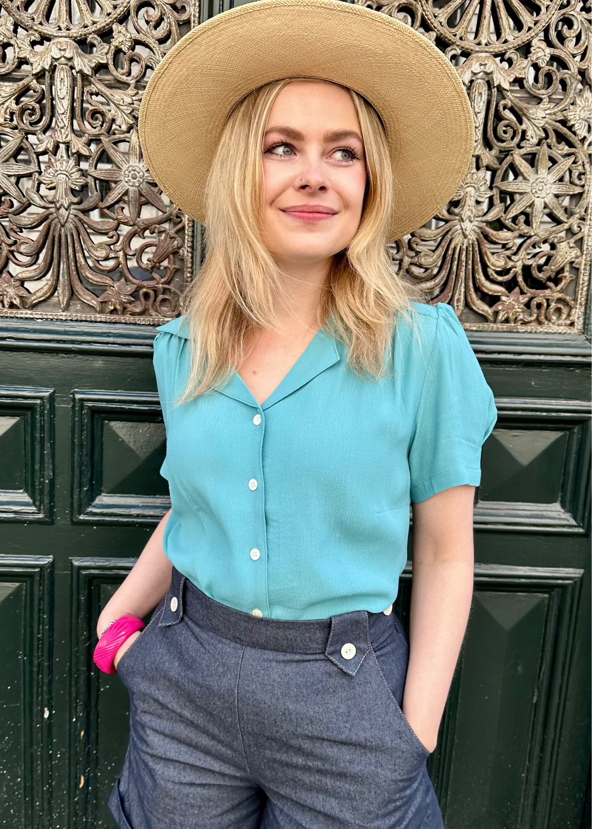 Gene kortærmet skjorte i teal kortærmet skjorte Weekend Doll 