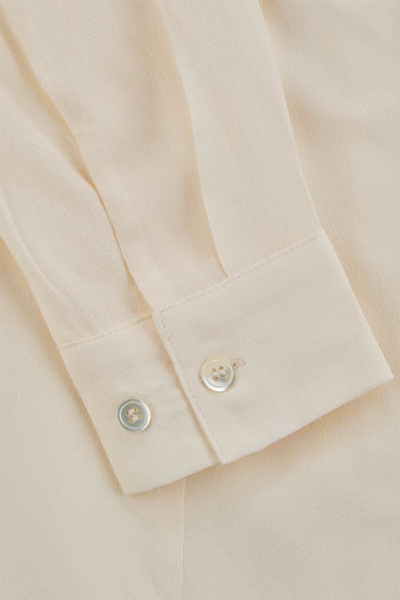 Gene langærmet skjorte i råhvid langærmet skjorte Weekend Doll 