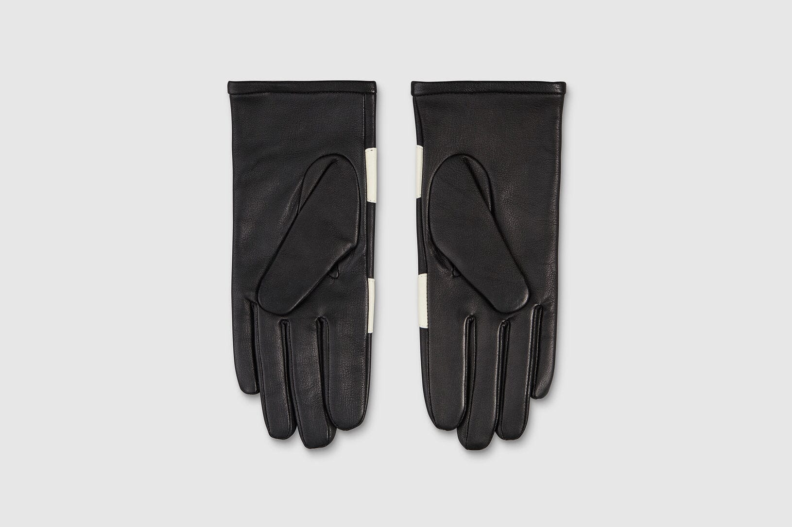 Handsker i sort læder med hvide polka prikker handsker Mabel Sheppard 