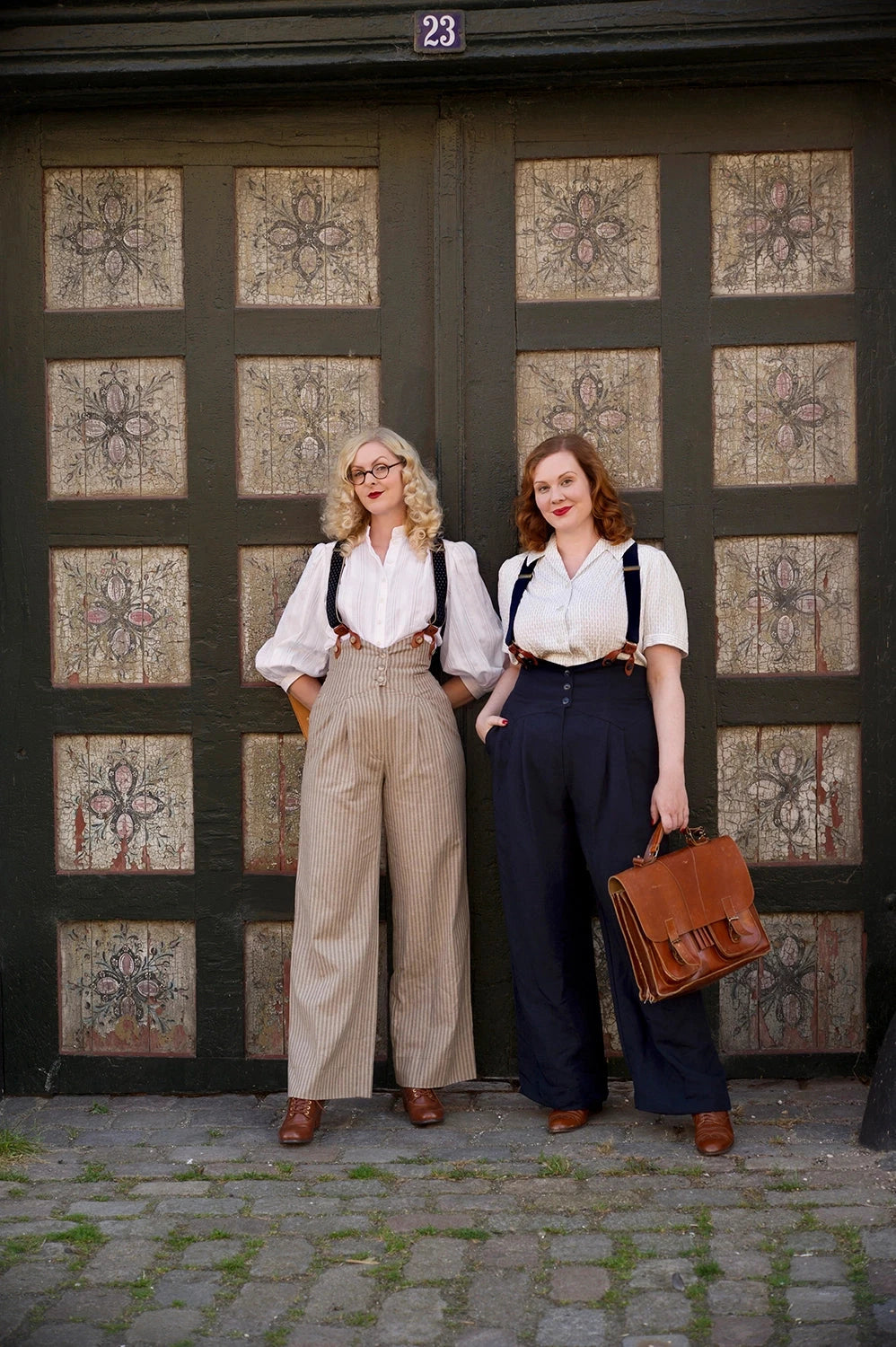 Miss Fancy Pants Slacks i taube nålestriber bukser Emmy Design 