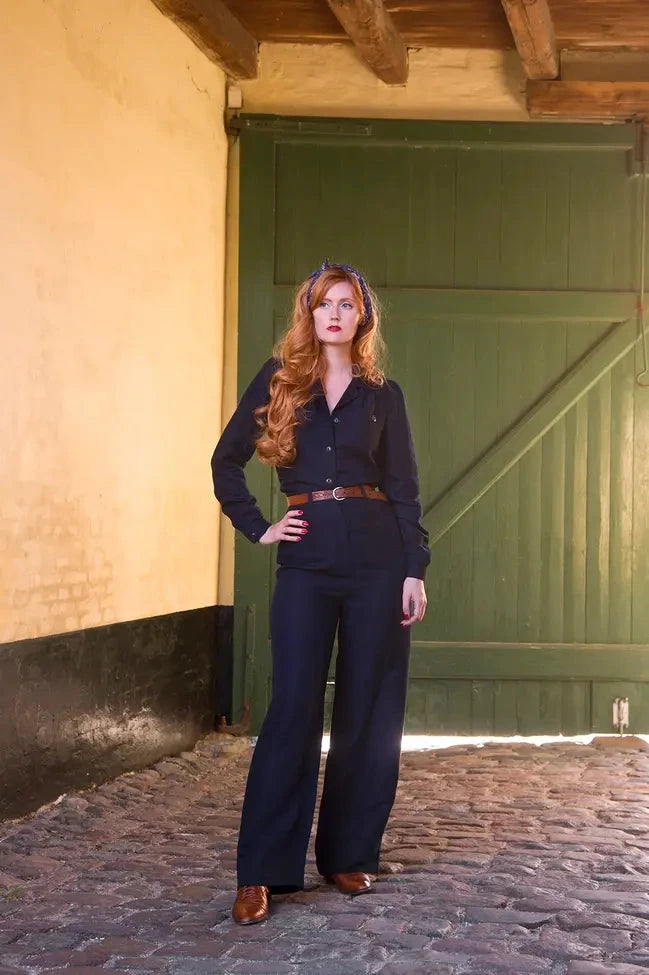 Miss Pocket Pants i navy bukser Emmy Design 