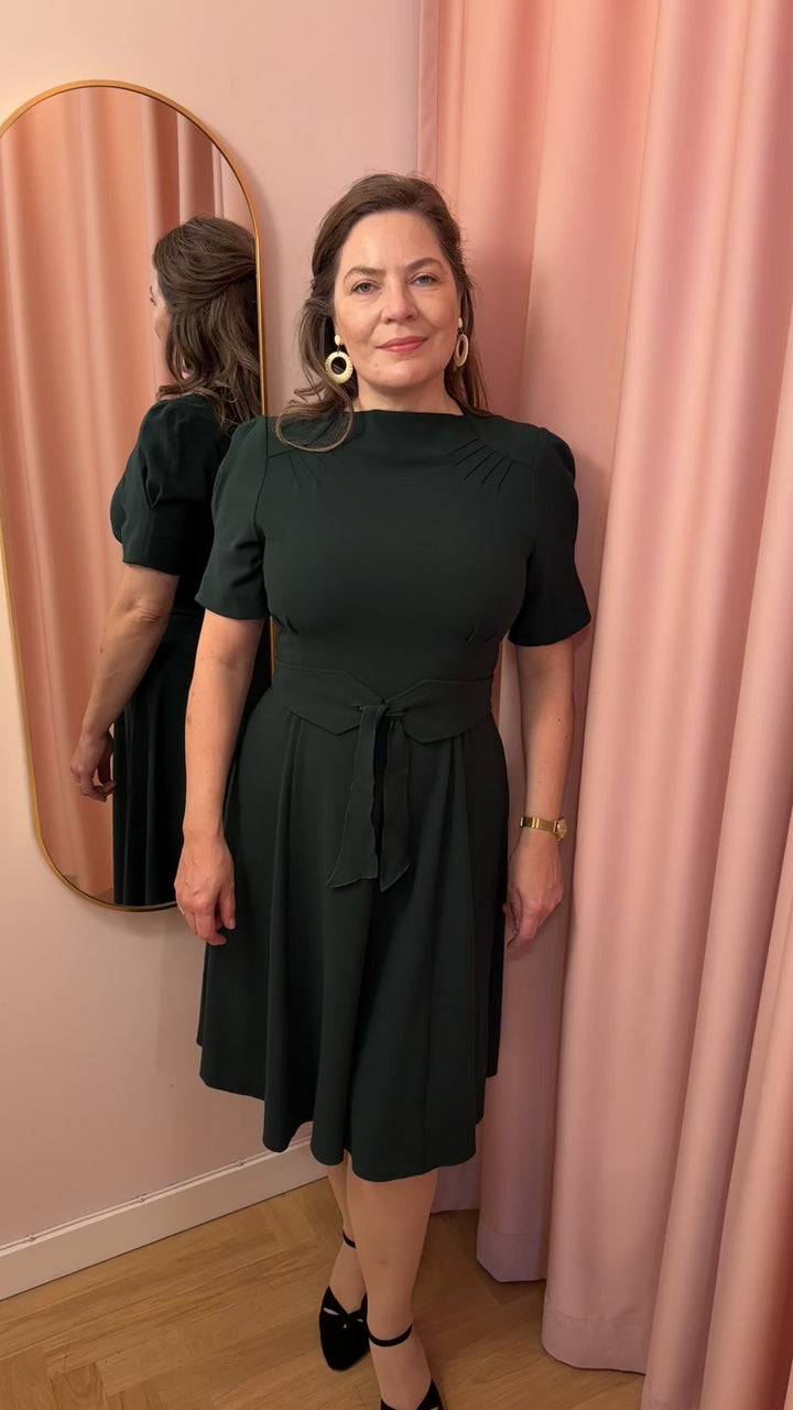 Stanwyck 40s style dress in green from House of Foxy