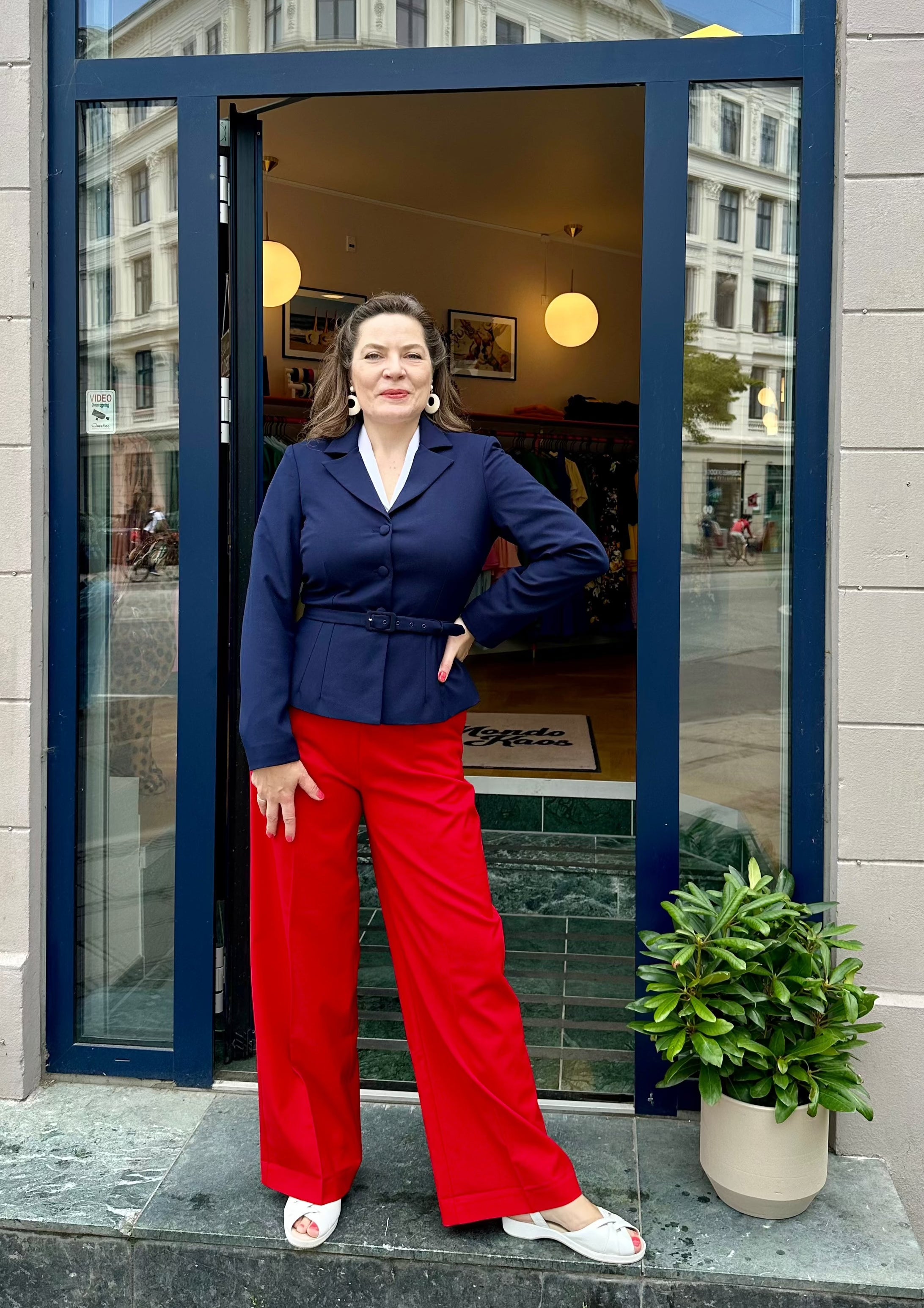 Siri taljeret blazer i navy blå tøj Daisy Dapper 