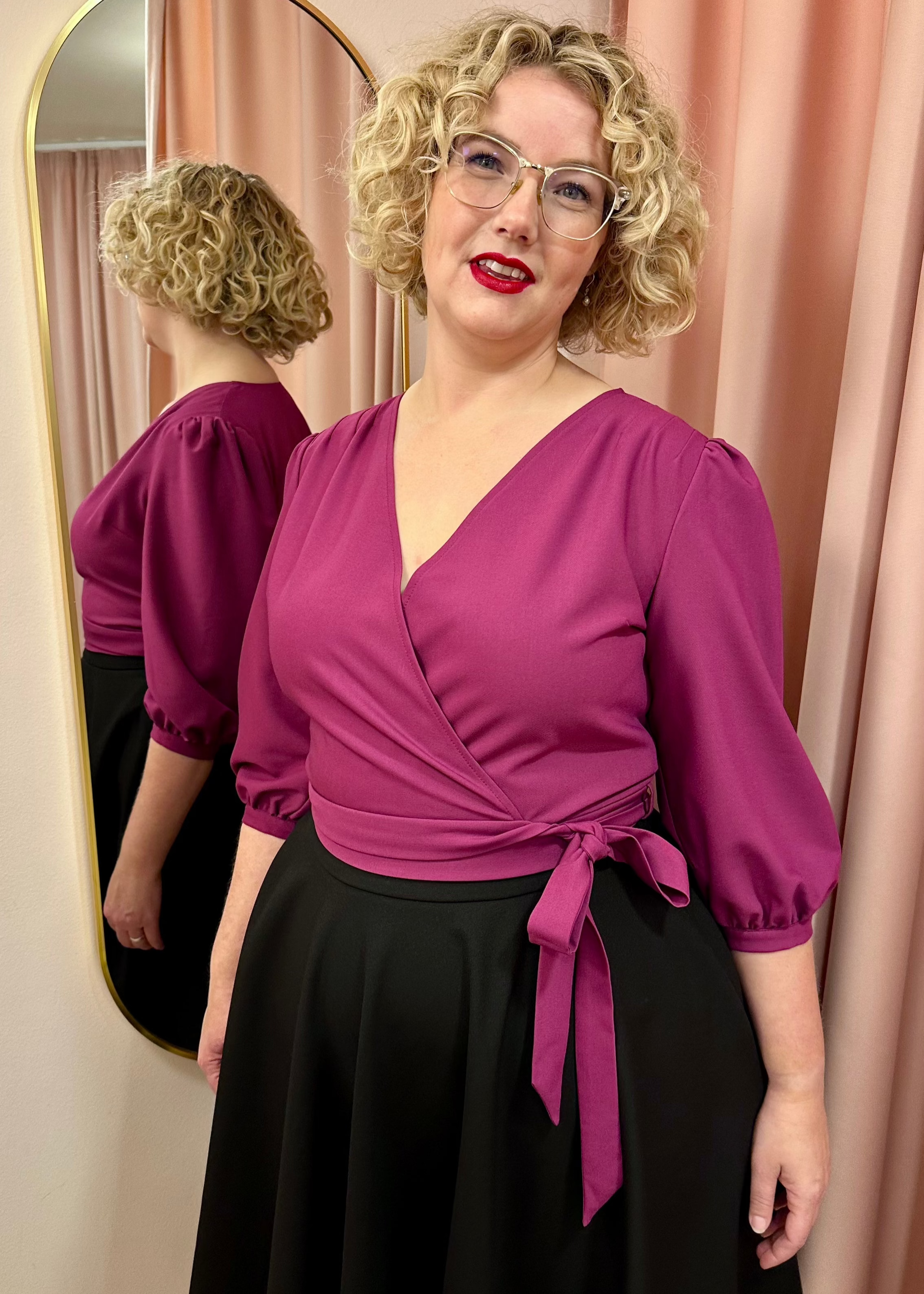 Slåom bluse i fuchsia pink bluse Daisy Dapper 