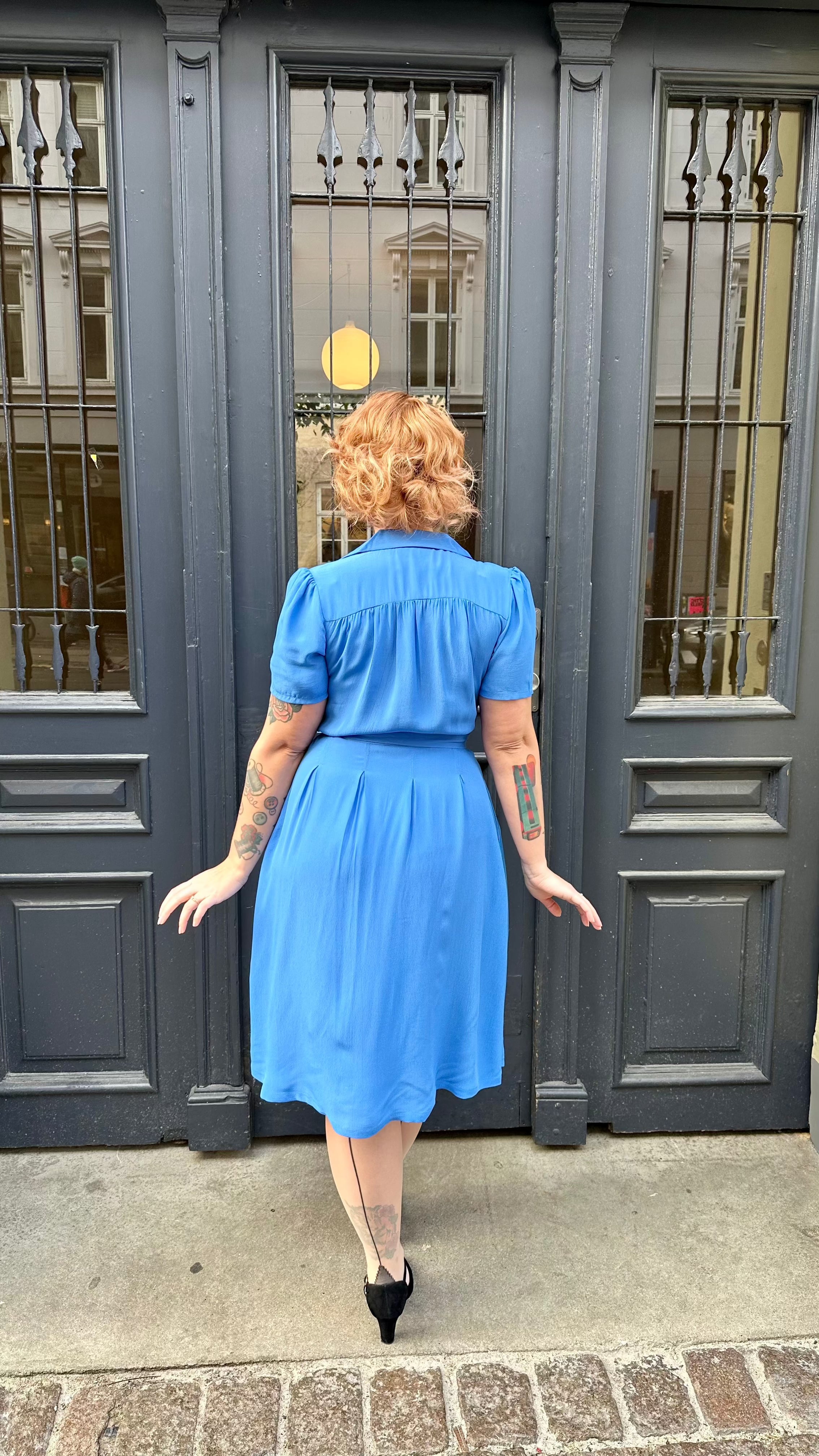 Slåom kjole i Palace Blue slåom kjole Seamstress Of Bloomsbury 