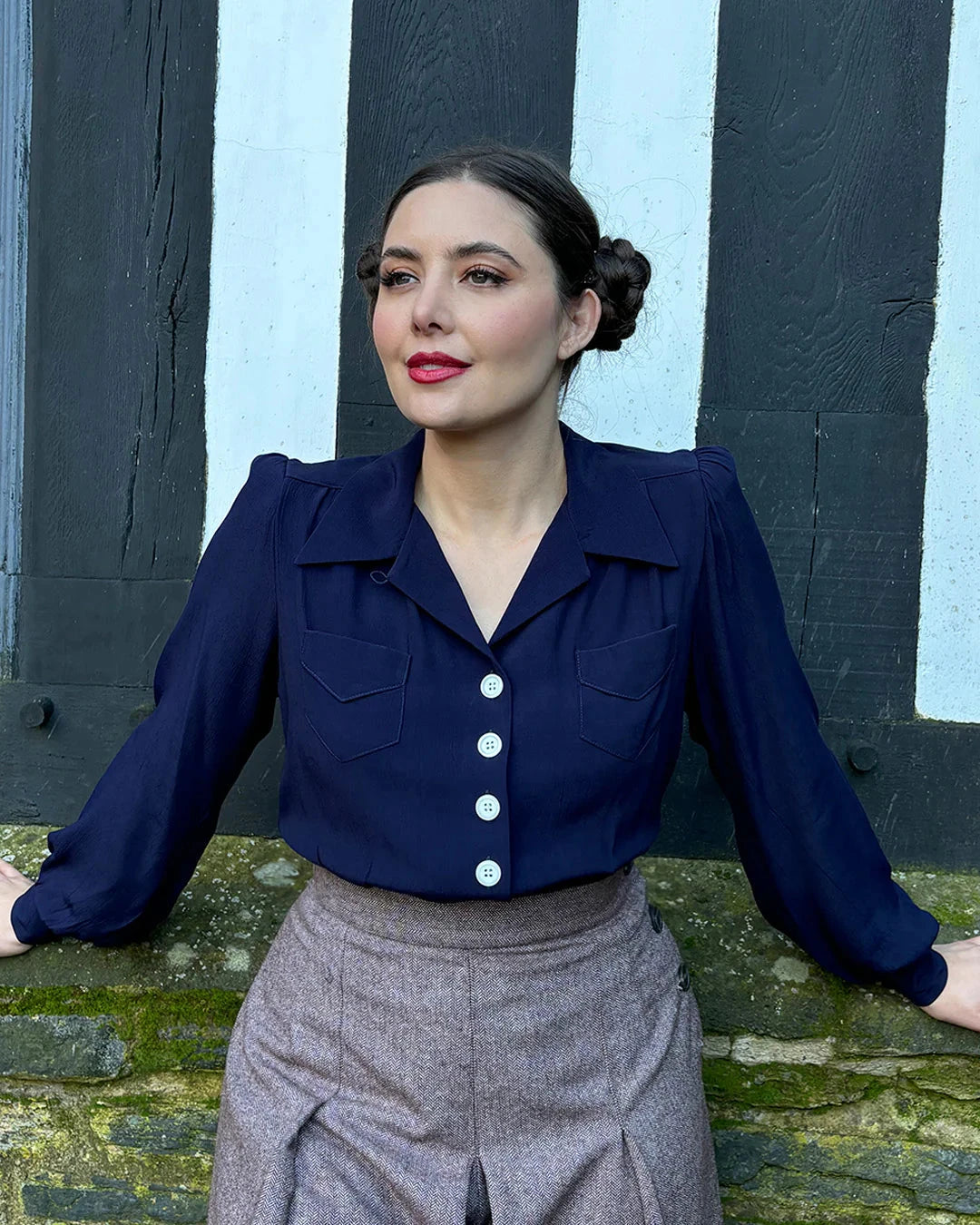 Sweetheart vintage stils skjorte i navy langærmet skjorte House of Foxy 