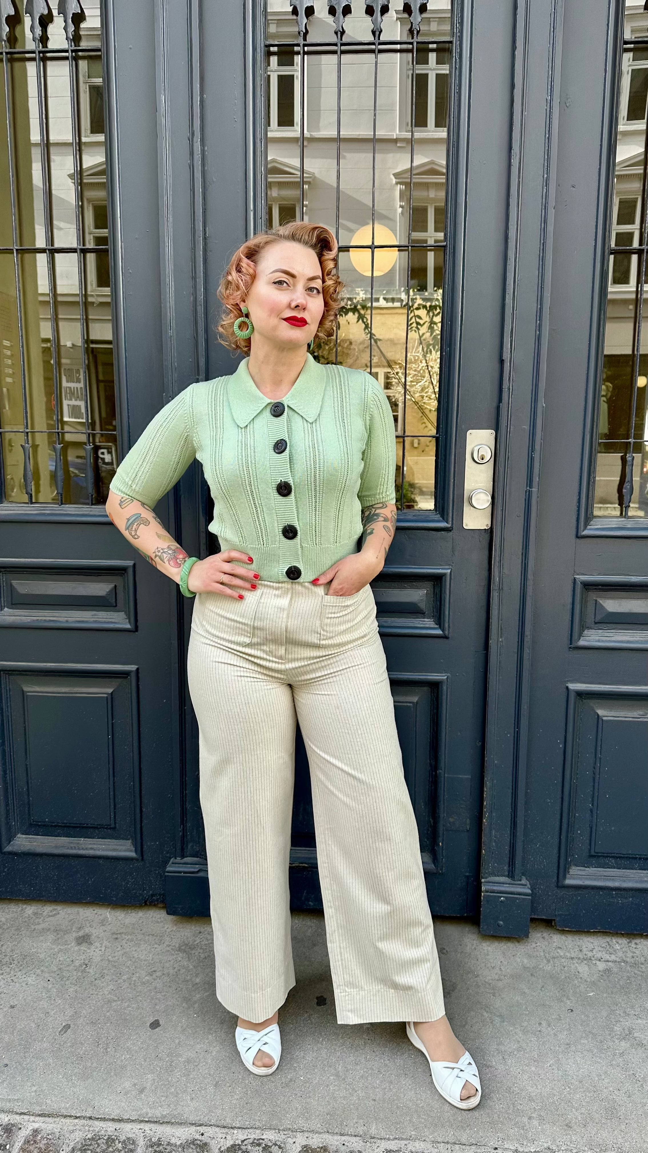 The Contrast Cardigan i lys jadegrøn strik Emmy Design 