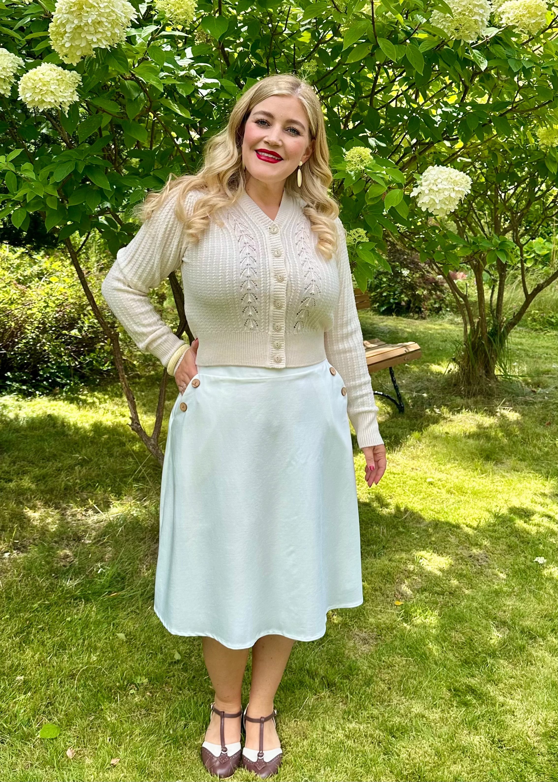 The Scandi Summer Cardi i råhvid cardigan Emmy Design 